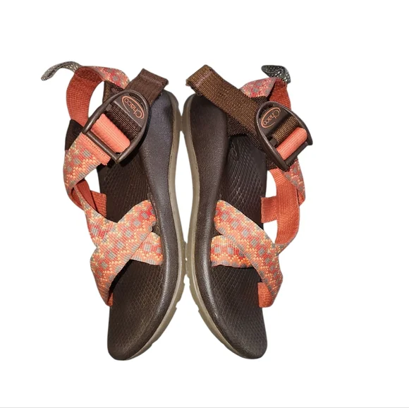 Kids Chaco Adjustable Sandals in Coral and Chocolate Size 12 Unisex - Picture 4 of 6